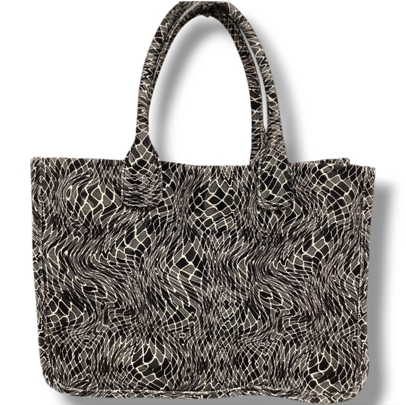 NWOT Vince Camuto Large Canvas Snakeskin print Orla Tote Black / Coconut Cream - Picture 2 of 9